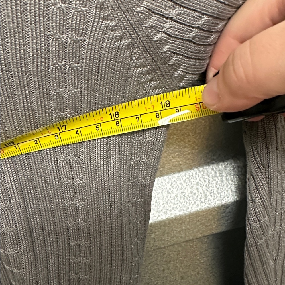 Vintage Lord & Taylor Women’s 100% Silk Cable Knit Sweater Sz XL Office Classic‎ - Picture 6 of 7